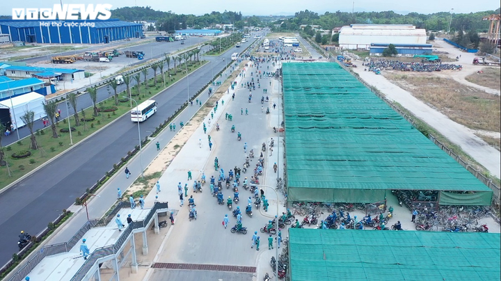 Quảng Ngãi: Tạm dừng hoạt động những doanh nghiệp không xét nghiệm cho công nhân - 1