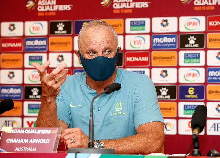HLV Graham Arnold: 'Tuyển Việt Nam gây nhiều khó khăn cho Australia' - 1