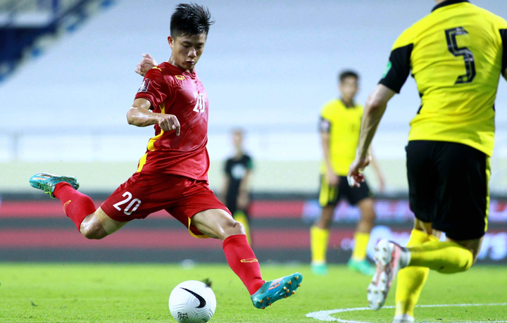 HLV Phan Thanh Hùng: 'Tội cho Phan Văn Đức' - 2