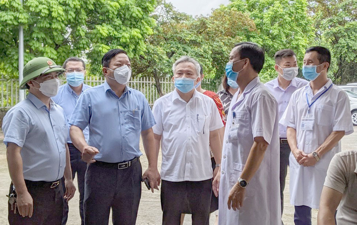 Chưa ai có biểu hiện lâm sàng trong ngày đầu Hải Phòng tiêm vaccine Vero Cell - 3