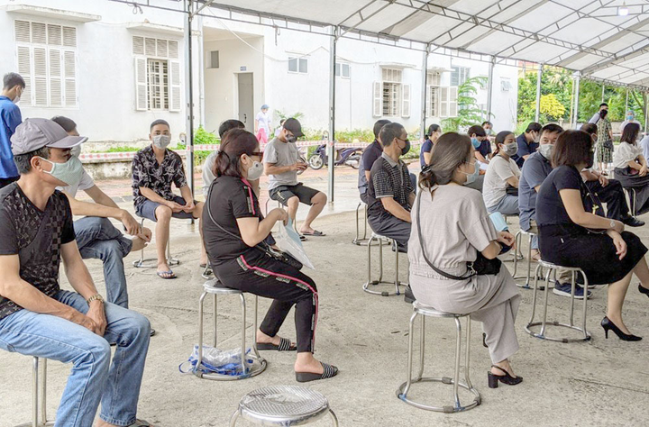 Chưa ai có biểu hiện lâm sàng trong ngày đầu Hải Phòng tiêm vaccine Vero Cell - 4