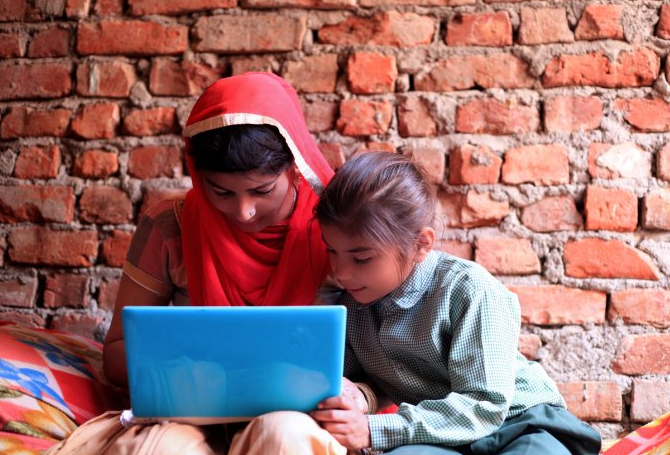 Học sinh các nước học trực tuyến thế nào? - 2