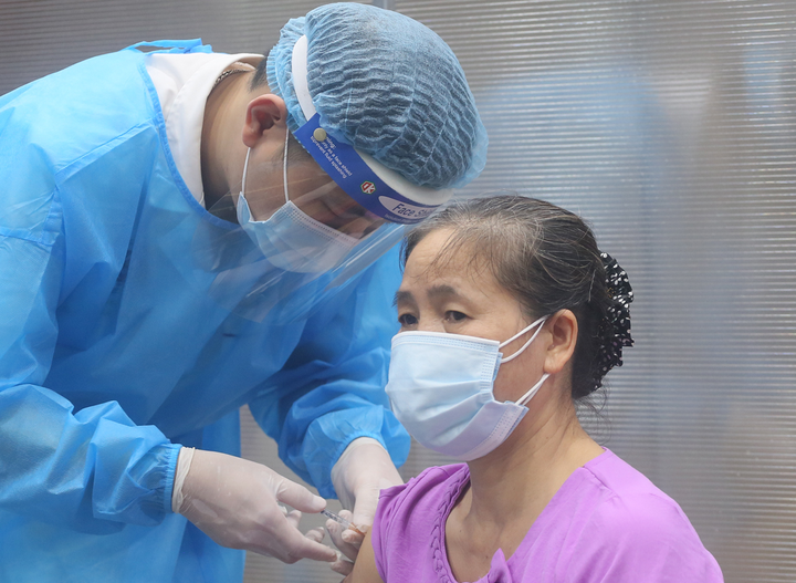 Hà Nội đã được phân bổ bao nhiêu vaccine COVID-19? - 1