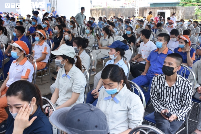 Ảnh: Hải Phòng ngày đầu triển khai tiêm vaccine Sinopharm cho nửa triệu dân - 3