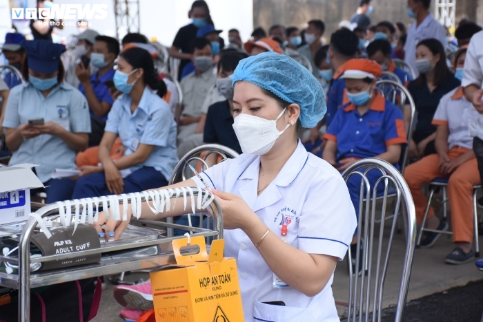 Ảnh: Hải Phòng ngày đầu triển khai tiêm vaccine Sinopharm cho nửa triệu dân - 6