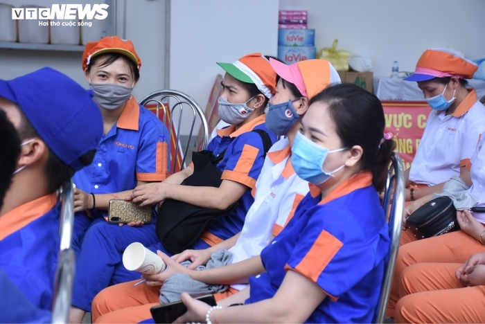 Ảnh: Hải Phòng ngày đầu triển khai tiêm vaccine Sinopharm cho nửa triệu dân - 13