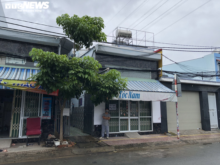 Thực hư người dân ở TP.HCM được phát 15kg gạo nhưng phải ký nhận 1,5 triệu đồng - 1