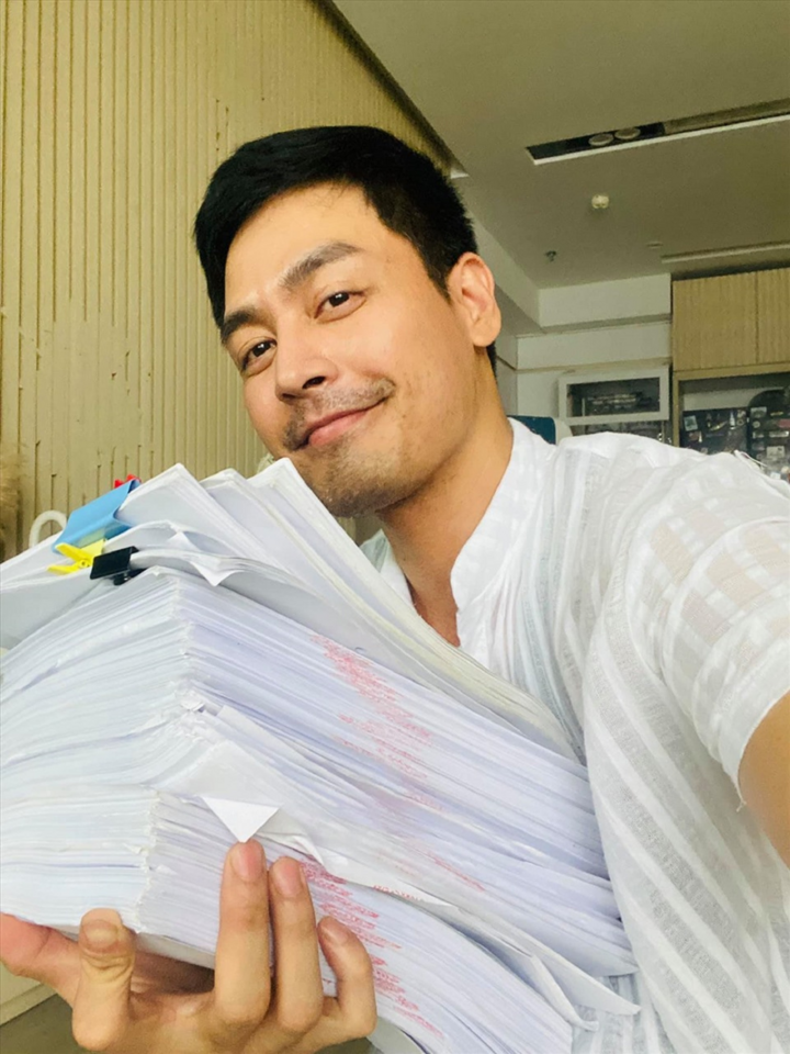 Bị mỉa mai 'may không bị sao kê chiếu', MC Phan Anh đáp trả - 2