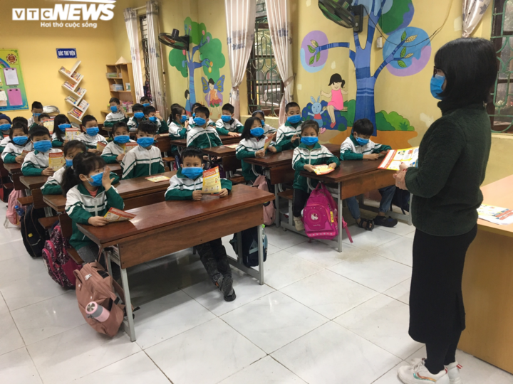 Học sinh một số khối lớp ở Bắc Ninh trở lại trường từ 15/9 - 1