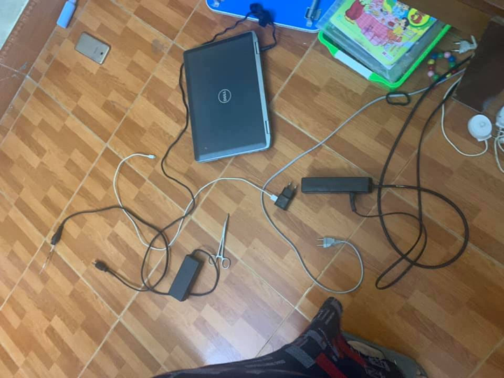 Bé trai 10 tuổi ở Hà Nội bị điện giật chết thương tâm khi học ở nhà - 1