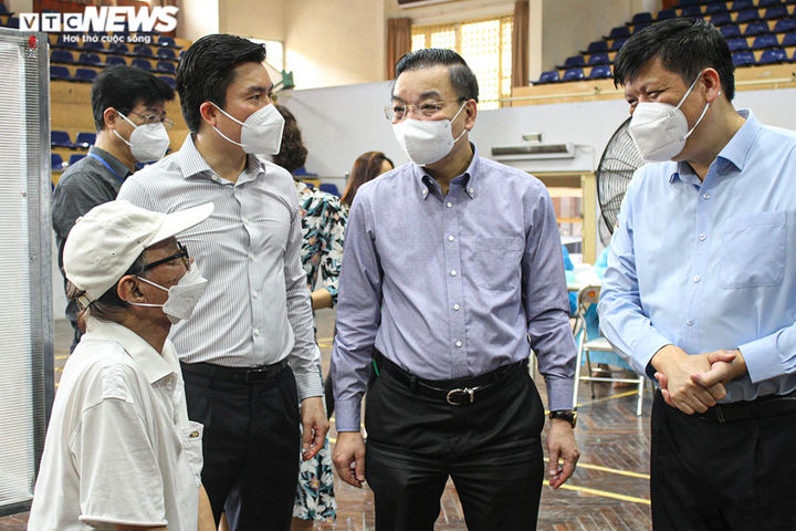 Người Hà Nội tiêm vaccine Sinopharm: 'Được tiêm là mừng rồi, loại nào cũng tốt' - 10