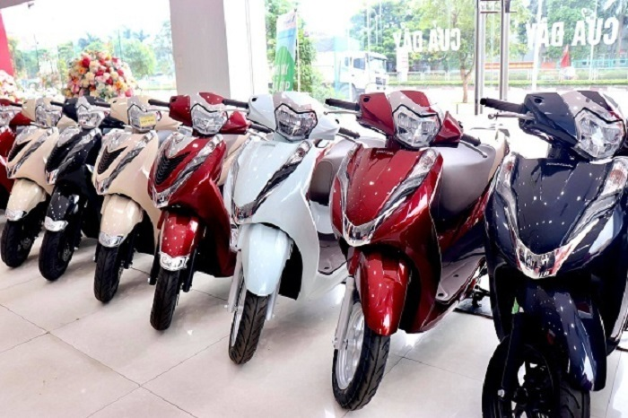 Ngấm đòn COVID-19, xe máy hot đồng loạt đại hạ giá - 2