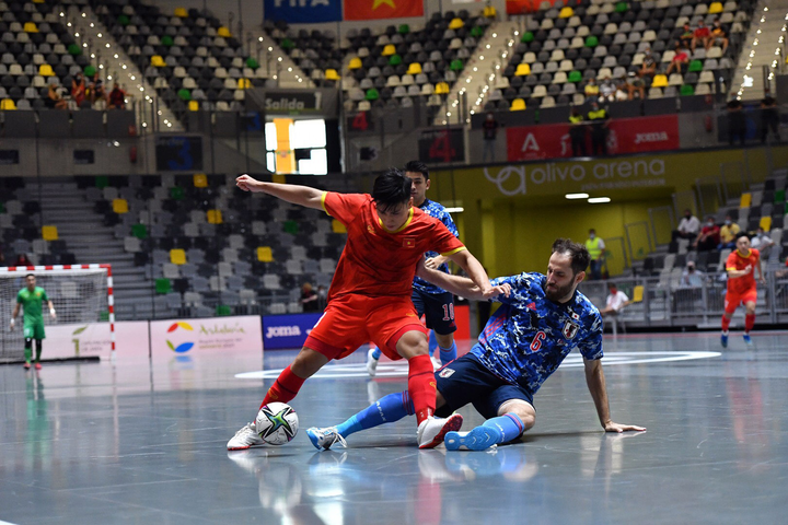 Chủ tịch VPF Trần Anh Tú: Tuyển futsal Việt Nam cố gắng thi đấu vì người hâm mộ - 1