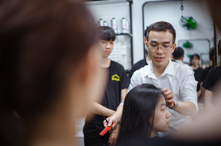 Viện tóc Đức Mark - Thiết kế và tạo xu hướng thời trang tóc mới - 2