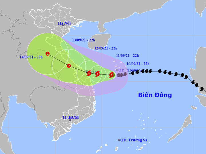 Bão số 5 giật cấp 12, chỉ cách bờ biển Quảng Trị-Quảng Nam 300km - 1