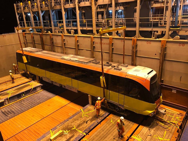 Đoàn tàu thứ 9 dự án đường sắt Nhổn - ga Hà Nội về Việt Nam - 3