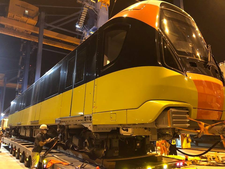 Đoàn tàu thứ 9 dự án đường sắt Nhổn - ga Hà Nội về Việt Nam - 4