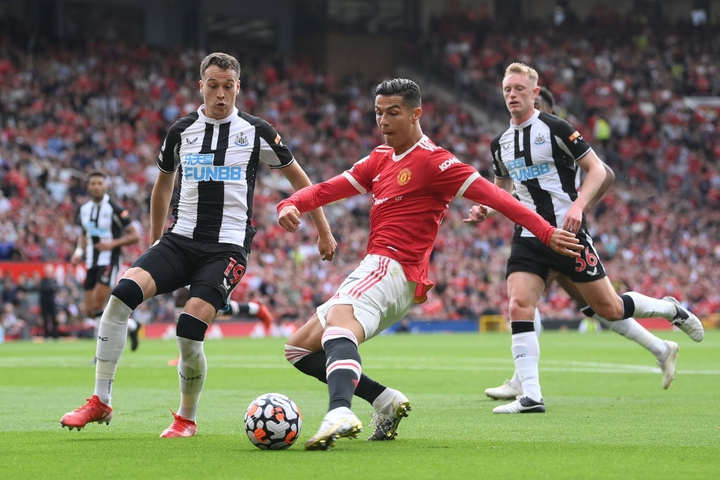 Trực tiếp bóng đá Man Utd vs Newcastle: Ronaldo ghi cú đúp - 7