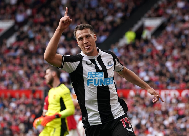 Trực tiếp bóng đá Man Utd vs Newcastle: Ronaldo ghi cú đúp - 2