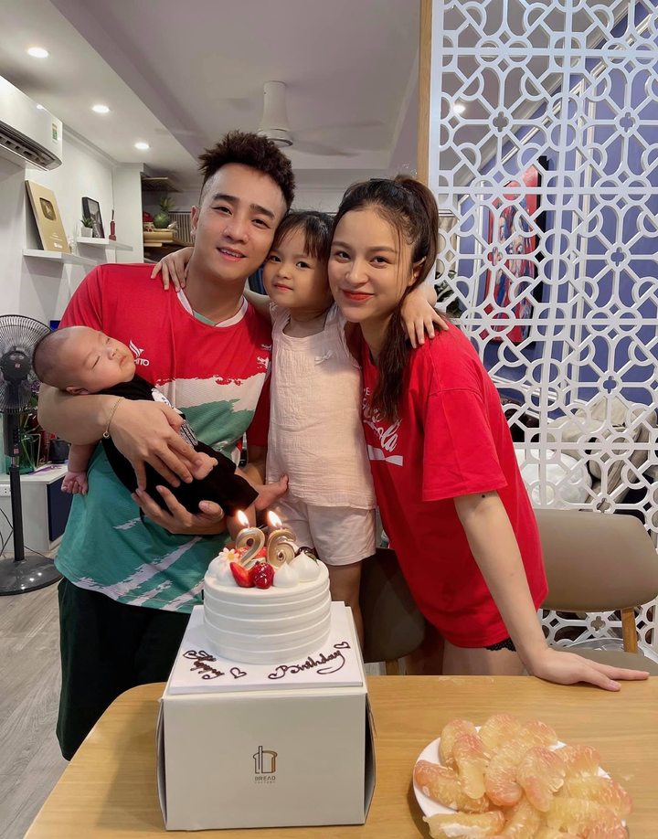 Vợ Duy Nam: ‘Tôi là người cuồng chồng’ Vợ diễn viên Đỗ Duy Nam: ‘Tôi là người cuồng chồng’ - 1