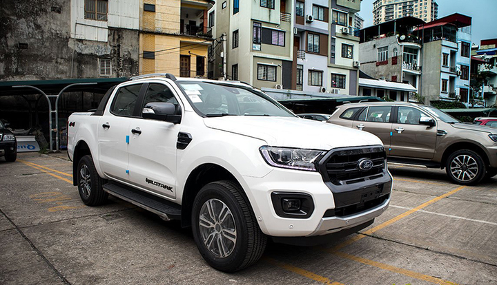 Bán tải tháng 8: Mazda BT-50 trỗi dậy, Isuzu D-Max mất tích - 2