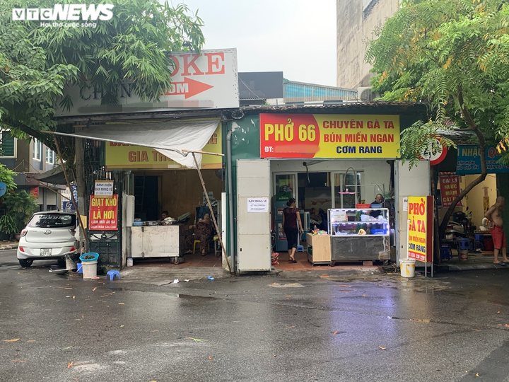 Hàng quán 'vùng xanh' Hà Nội háo hức chờ ngày được bán 'bình thường mới' - 9