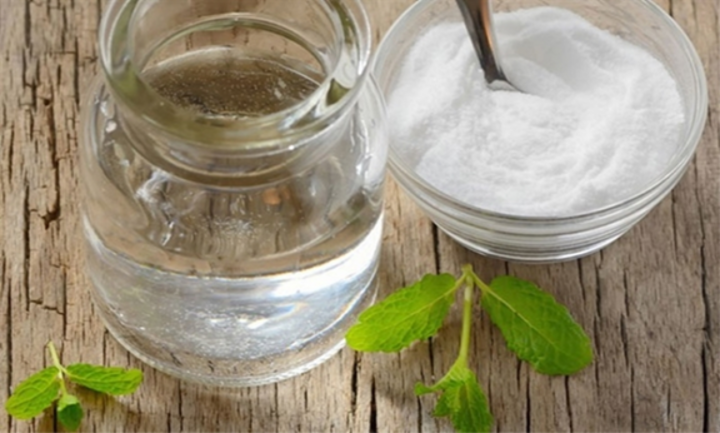 Mẹo trị gàu hiệu quả bằng tỏi, dầu dừa, baking soda... - 4