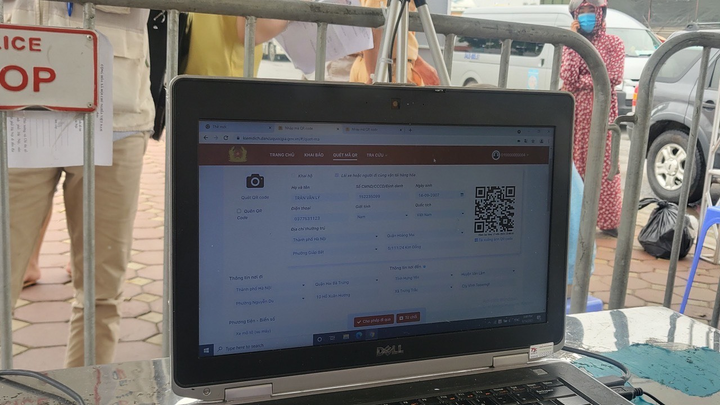 Hà Nội lắp camera quét mã QR code tại 67 chốt kiểm soát - 2