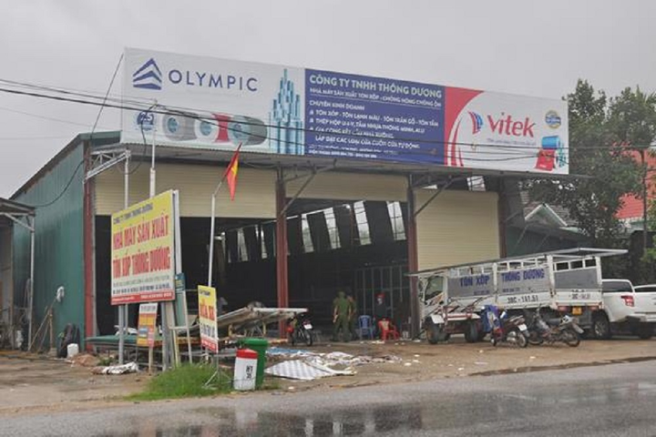 Bị máy cán tôn cuốn, người đàn ông tử vong thương tâm - 1