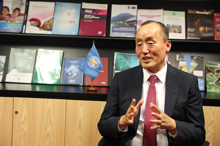 Trưởng đại diện WHO: Vaccine hạn chế là thách thức cơ bản với Việt Nam - 1