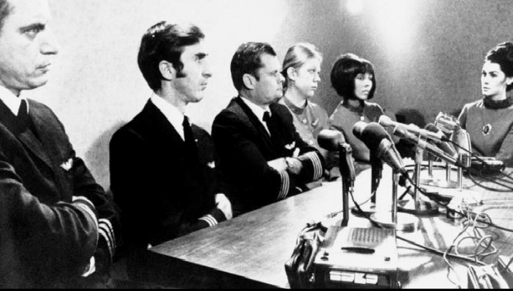 'Huyền thoại' không tặc ôm tiền nhảy từ máy bay xuống độ cao 3.000m biến mất - 3