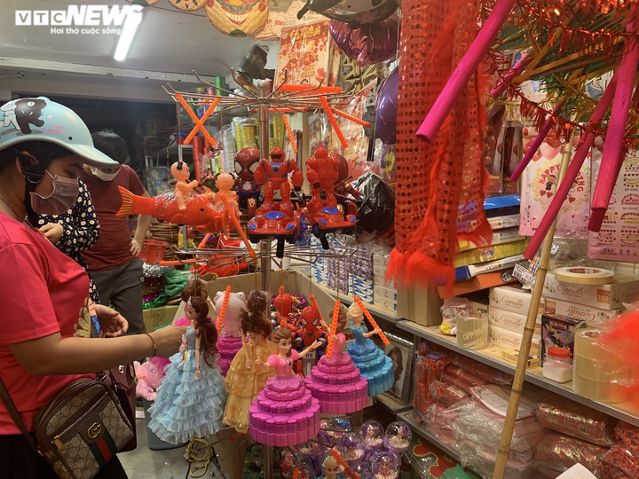 Mùa trung thu ảm đạm chưa từng có tại 'thủ phủ' đồ chơi giữa phố cổ Hà Nội - 10