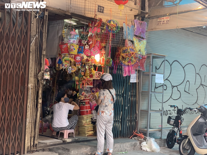 Mùa trung thu ảm đạm chưa từng có tại 'thủ phủ' đồ chơi giữa phố cổ Hà Nội - 3