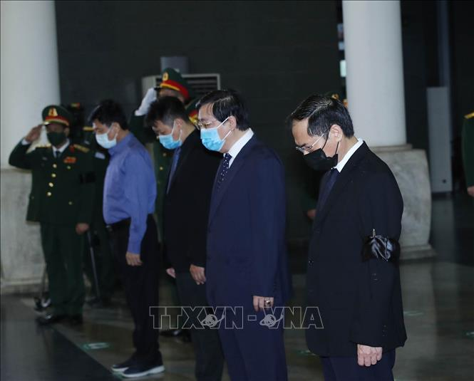 Ảnh: Lãnh đạo Đảng, Nhà nước viếng Đại tướng Phùng Quang Thanh - 13