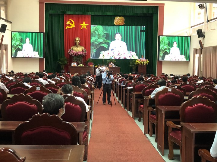 Nhiều địa phương ở miền Tây nới lỏng giãn cách - 2