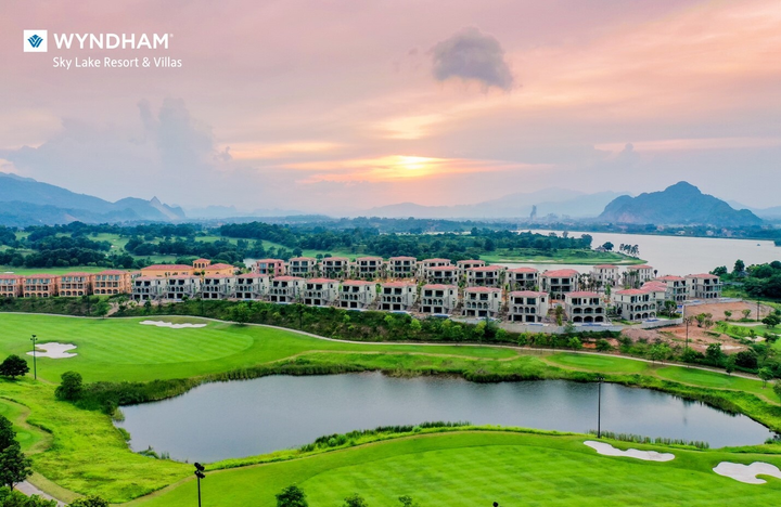Wydnham Sky Lake Resort & Villas: Bến đỗ nghỉ dưỡng trong lành cho cư dân thủ đô - 1