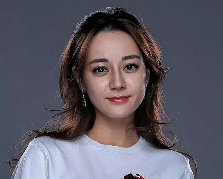 Mỹ nhân Tân Cương lộ dấu hiệu lão hóa rõ rệt, khác xa ảnh đã photoshop - 7