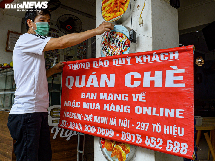 Ảnh: Hàng quán 'vùng xanh' ở Hà Nội tất bật dọn dẹp để mở bán trở lại - 2