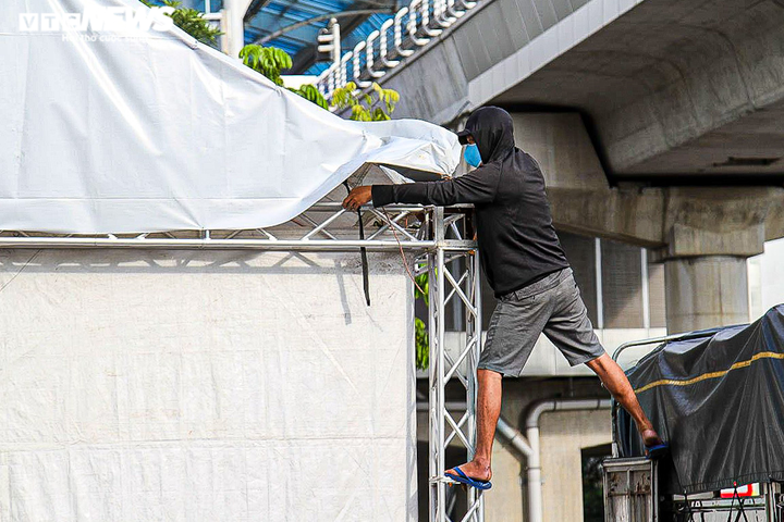 Hà Nội: Dỡ 39 chốt kiểm soát, bỏ kiểm tra giấy đi đường ở 'vùng xanh' - 4