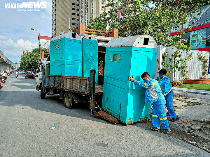 Hà Nội: Dỡ 39 chốt kiểm soát, bỏ kiểm tra giấy đi đường ở 'vùng xanh' - 6