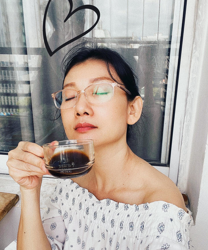 NSƯT Mỹ Uyên: stress, nợ nần và tình yêu sét đánh ở tuổi 46 NSƯT Mỹ Uyên: Stress, sống tằn tiện và tình yêu sét đánh tuổi 46 - 1