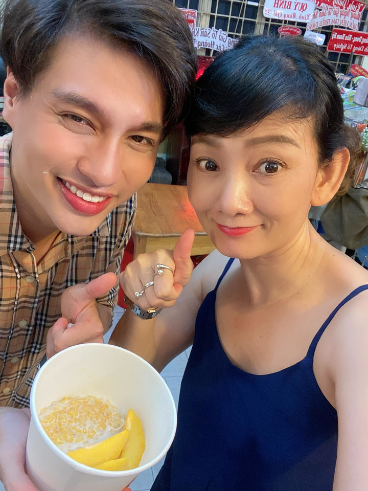 NSƯT Mỹ Uyên: Stress, sống tằn tiện và tình yêu sét đánh tuổi 46 - 3