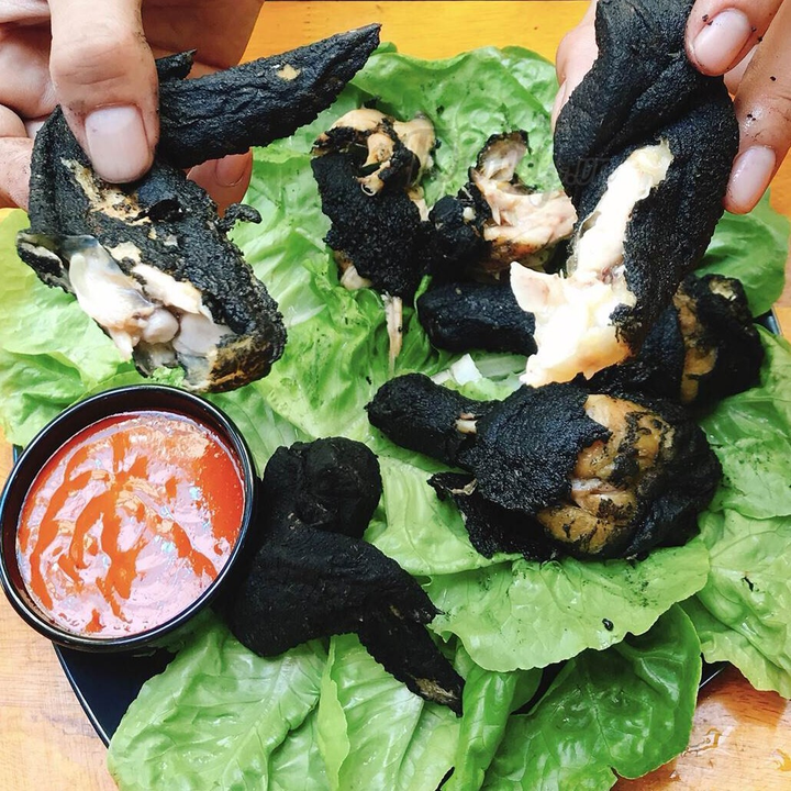 5 món ăn đen tuyền vừa lạ vừa ngon: Phiên bản bánh Trung thu đắt hơn gấp 7 lần - 2