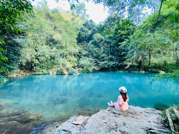 Dòng suối đẹp nhất Cao Bằng khoác màu ngọc bích huyền bí như tiên cảnh - 6