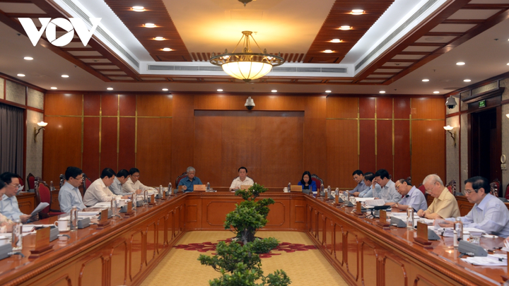 Tổng Bí thư chủ trì cuộc họp về tình hình phát triển kinh tế - xã hội - 5