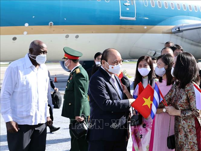 Chủ tịch nước Nguyễn Xuân Phúc đến Cuba, bắt đầu chuyến thăm chính thức - 4