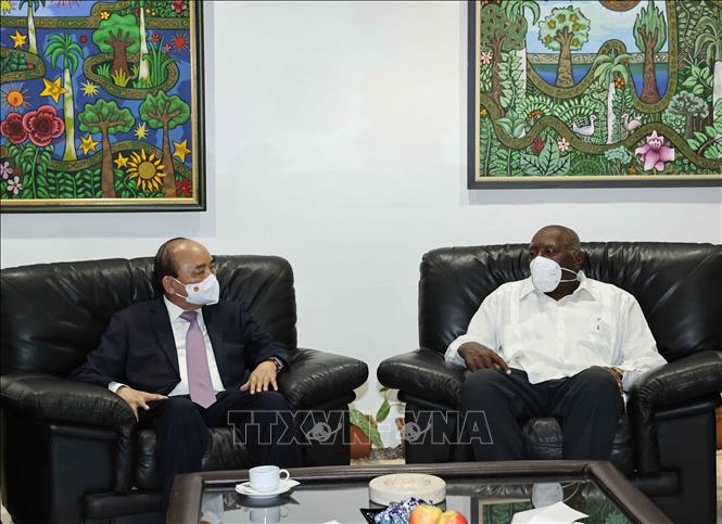 Chủ tịch nước Nguyễn Xuân Phúc đến Cuba, bắt đầu chuyến thăm chính thức - 5