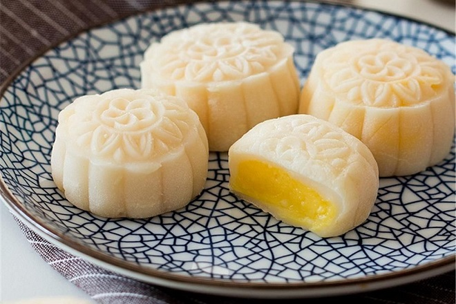 Tết Trung thu 2021: Cách làm bánh trung thu dẻo nhân đậu xanh - 1