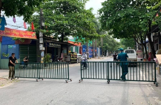 Người bán hoa quả làm lây dịch bệnh COVID-19 cho 8 người ở Hưng Yên - 1