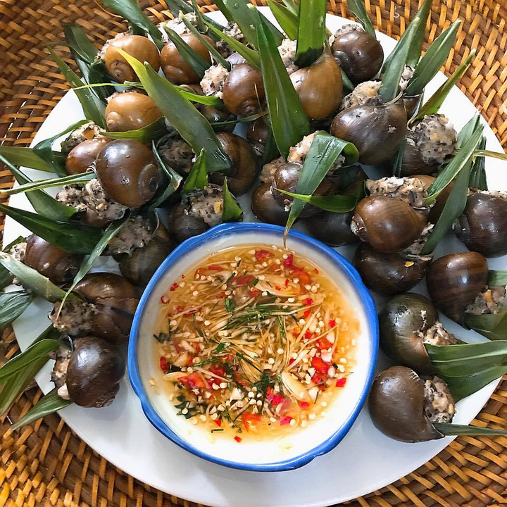 Bồi hồi nhớ mâm cỗ Trung thu xưa: Từ giò ốc đến bánh trái, giản dị mà ấm cúng - 4